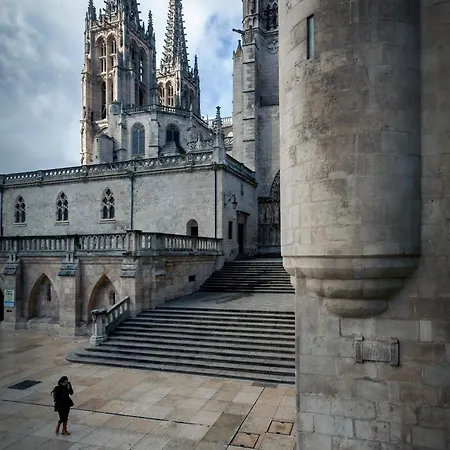 Cinco Balcones A La Catedral By Unique