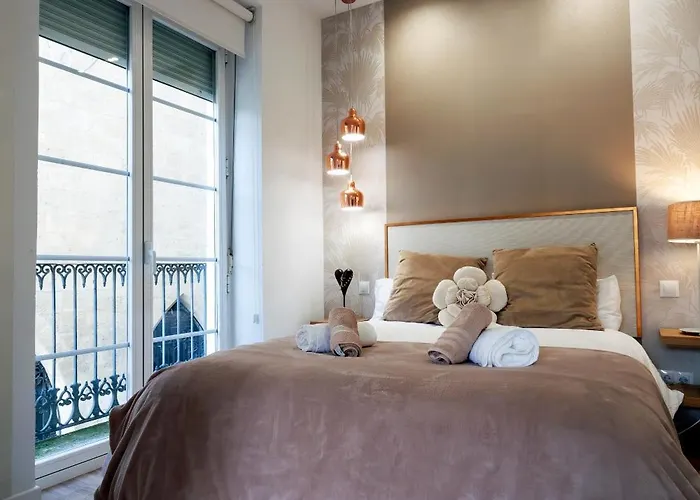 Cinco Balcones A La Catedral By Unique